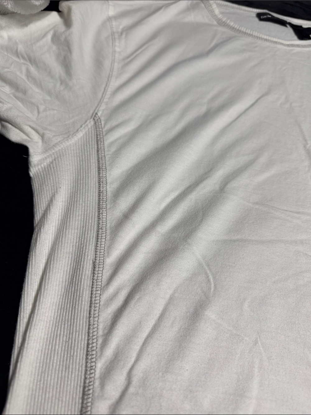 Calvin Klein Men's White Short Sleeve Crew Tee - Picture 3 of 3